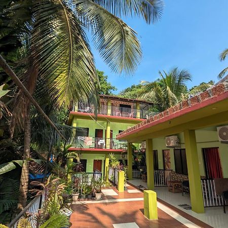 Luciano Guest House Арамбол Екстер'єр фото