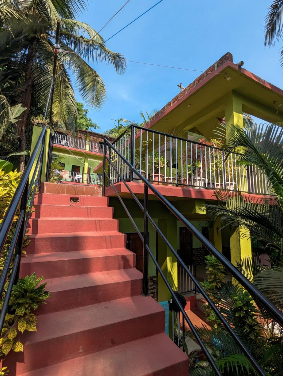 Luciano Guest House Арамбол Екстер'єр фото
